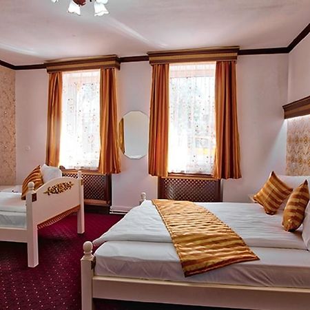Pensiunea Sibiana Sibiu Esterno foto